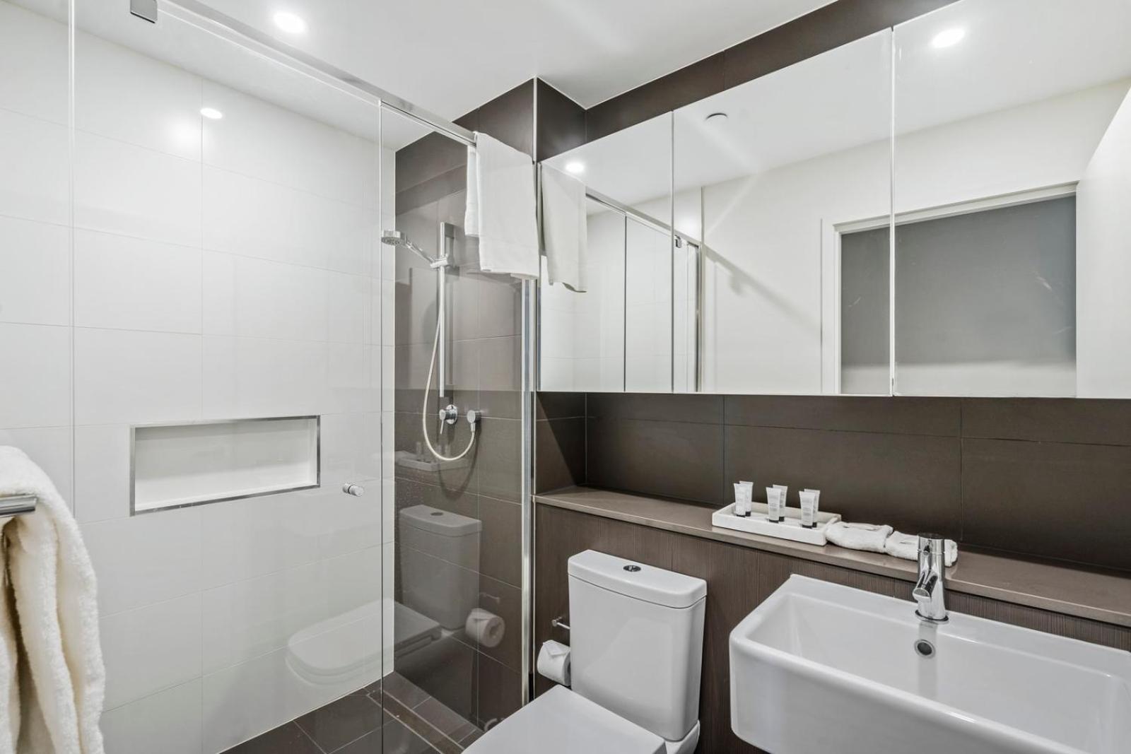 Apartment Luxury 2 Bedroom 2 Bathroom In The Heart Of South *
